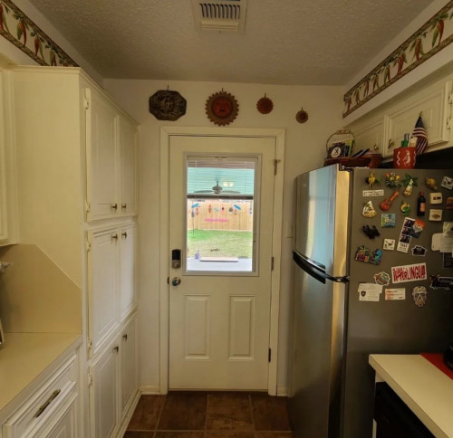 install Energy-saving windows and doors in Pearland