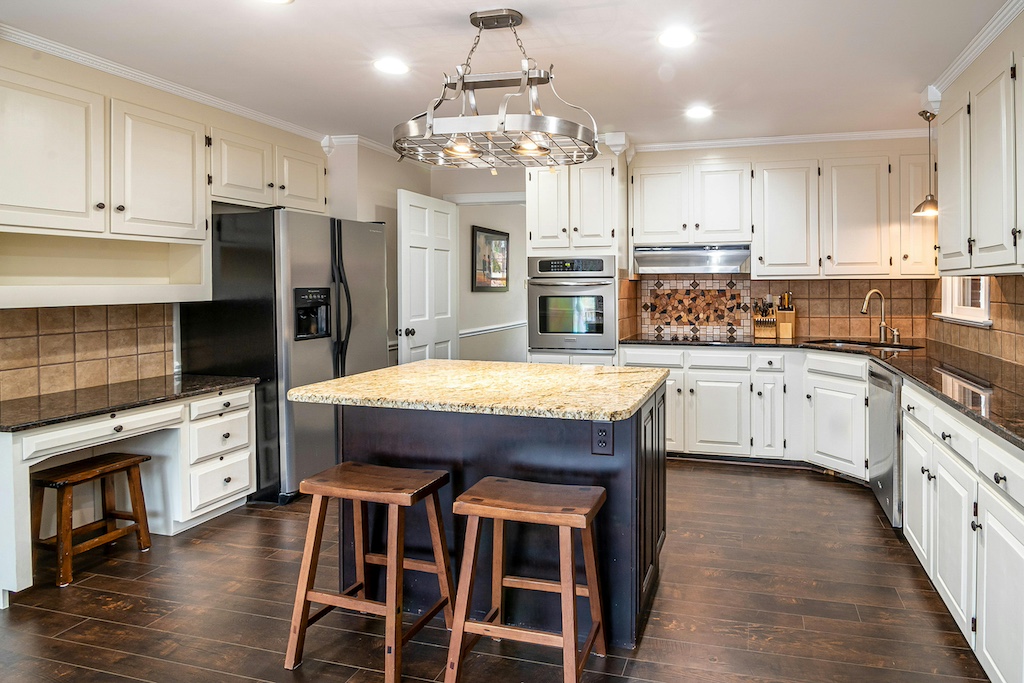 Functional kitchen cabinet design